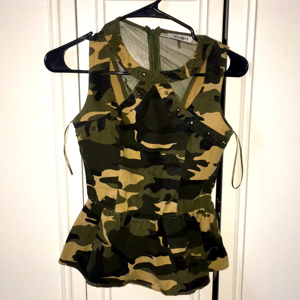 Green peplum top size Xs